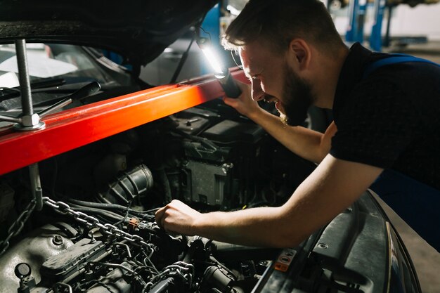 Jak poprawić wydajność samochodu dzięki odpowiedniej przepustnicy wydechu? Poradnik dla entuzjastów motoryzacji